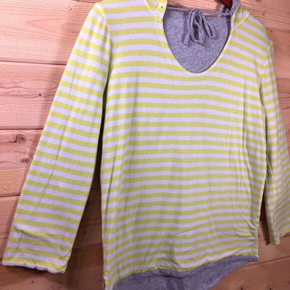 Reversible‎ Hooded Shirt - Picture 4 of 9